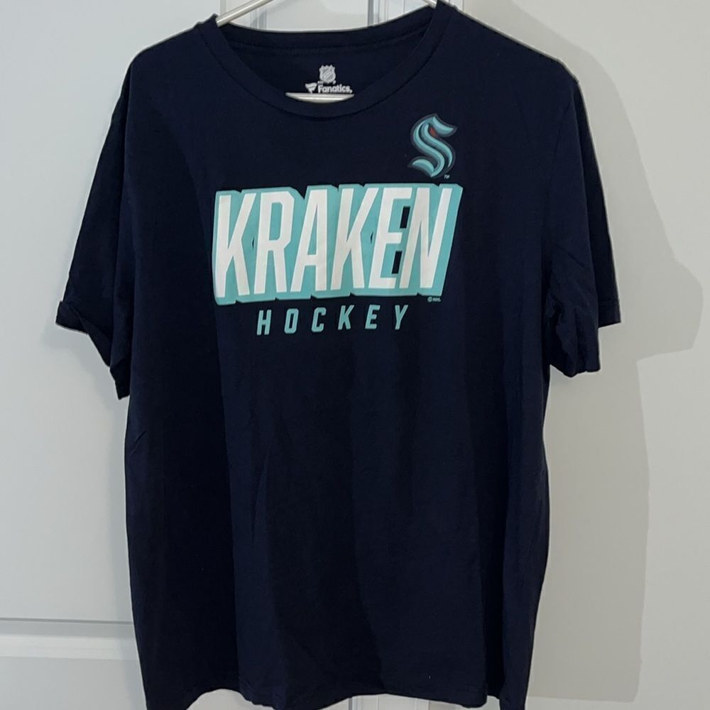 Seattle Kraken NHL fanatics cotton Navy Blue hockey Octopus eye tee T Shirt XL